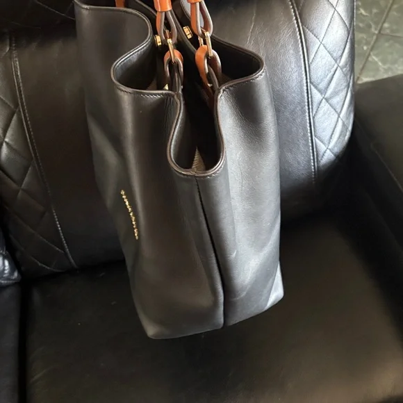 Dooney & Bourke City Flynn Tote Purse - Picture 10 of 14